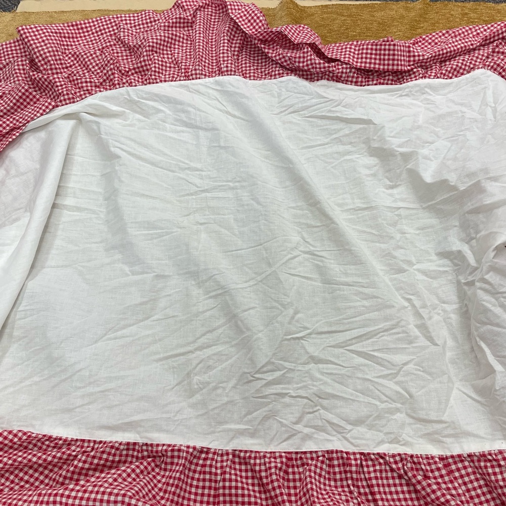 Bright Future red & white gingham, cotton crib quilt with matching bed skirt - Picture 8 of 8